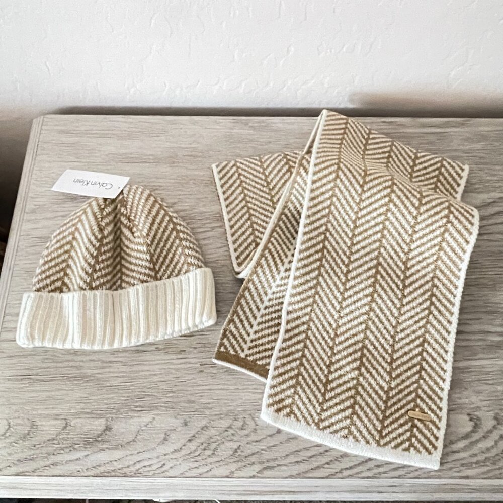 New Calvin Klein Hat Beanie Scarf Set Ivory Metallic Gold Herringbone Knit 2 Pc - Picture 3 of 10